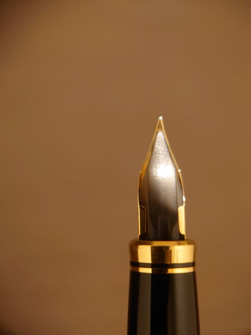 未使用　廃盤　プラチナ万年筆　ペン先 18K 中字　万年筆　美巧　ブラック