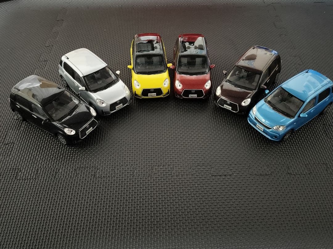 TOYOTA パッソ ミニカー 色見本 6台セット 非売品 1/30 展示用模型