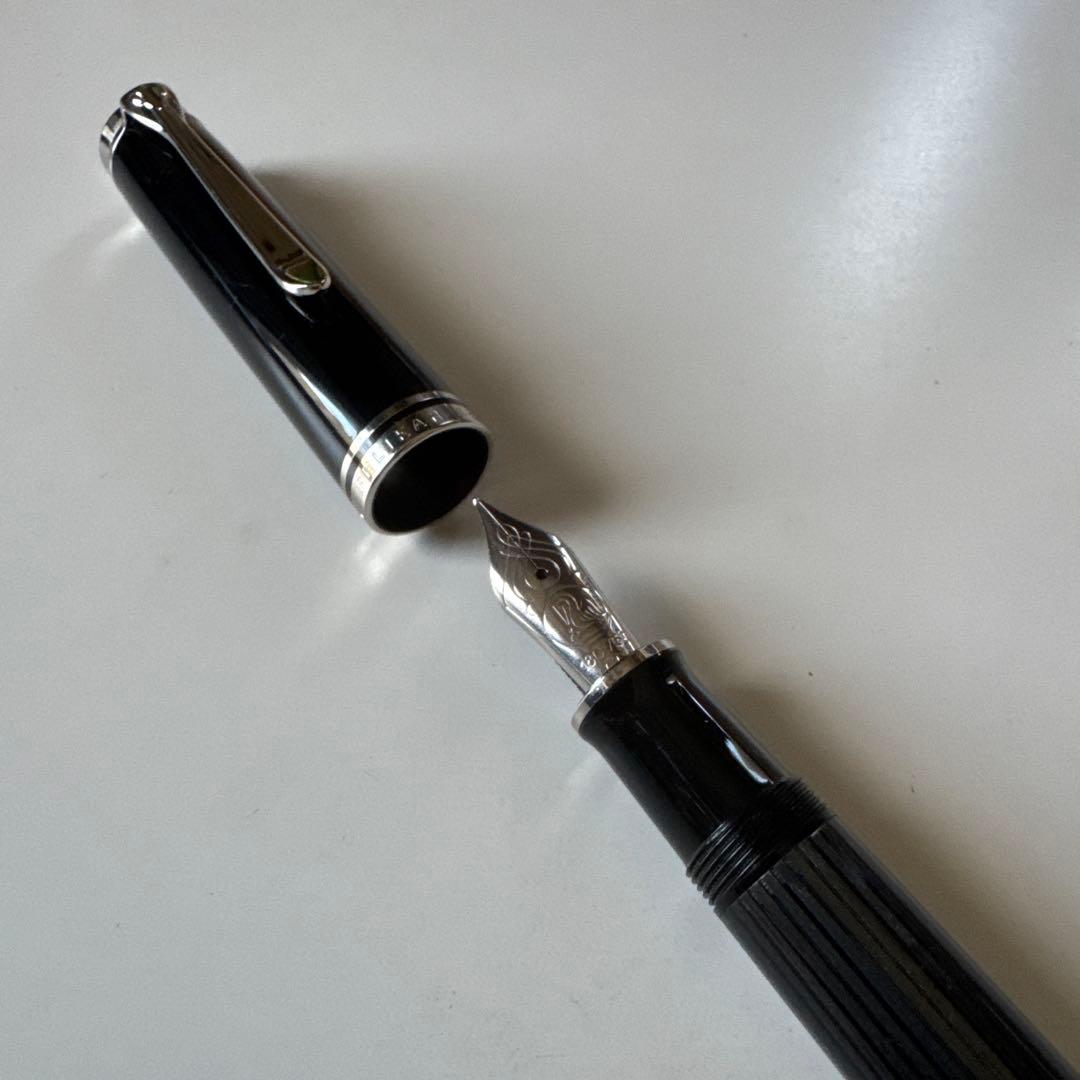 ペリカン 万年筆スーベレーン M805 ブラックストライプ黒縞 ＥFニブ 極細字