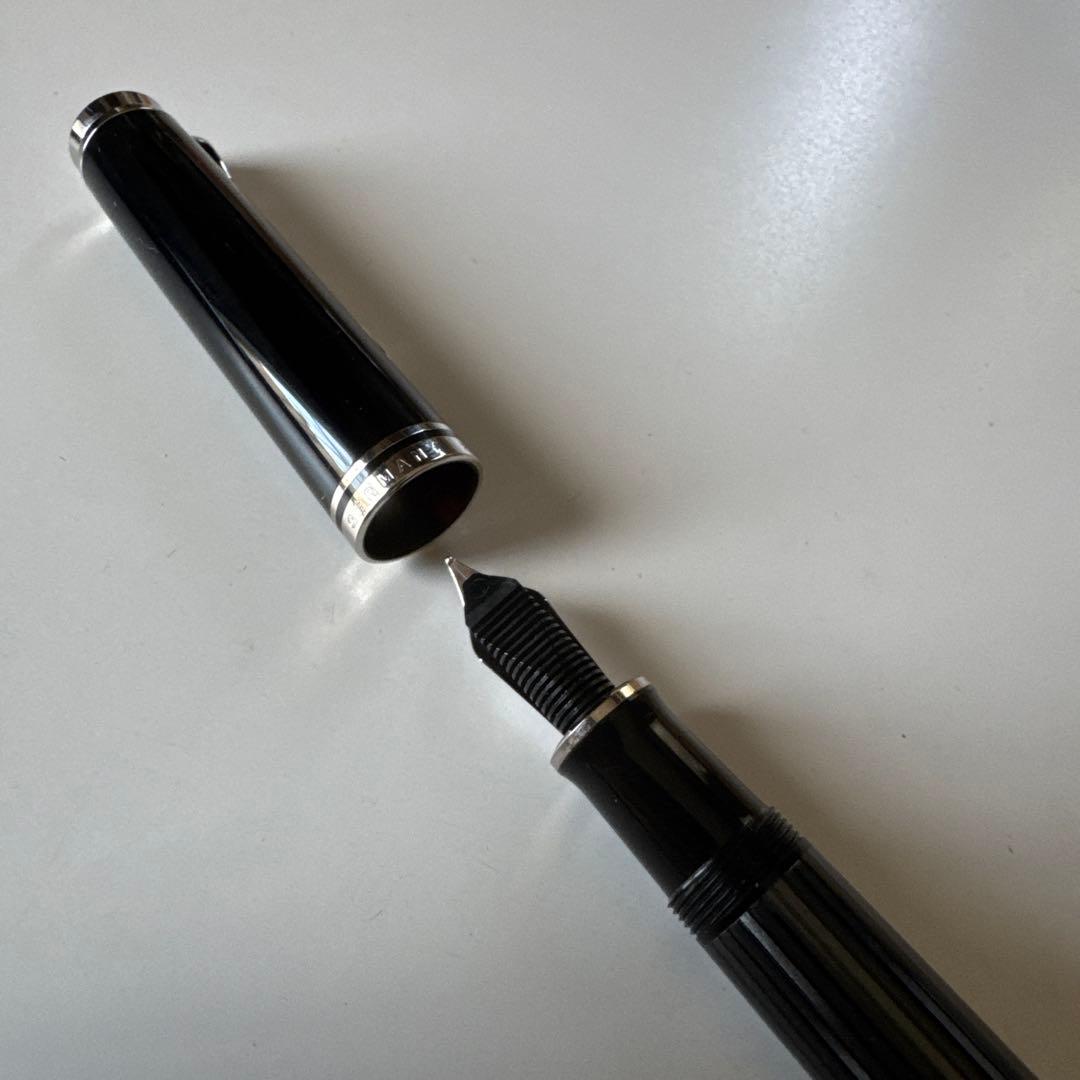 ペリカン 万年筆スーベレーン M805 ブラックストライプ黒縞 ＥFニブ 極細字