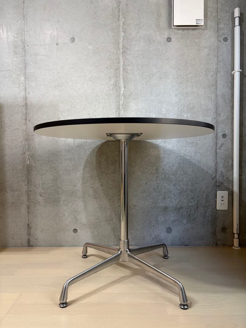 Smoo ダイニングテーブル 80cm