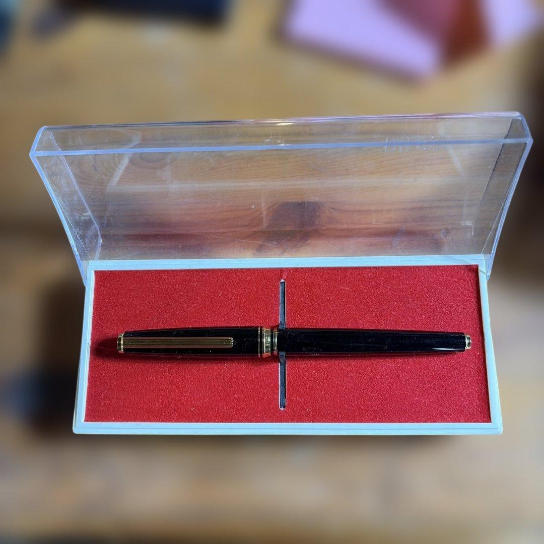 昭和レトロ　パイロット万年筆　18kー750 1977年12月製　新品未使用