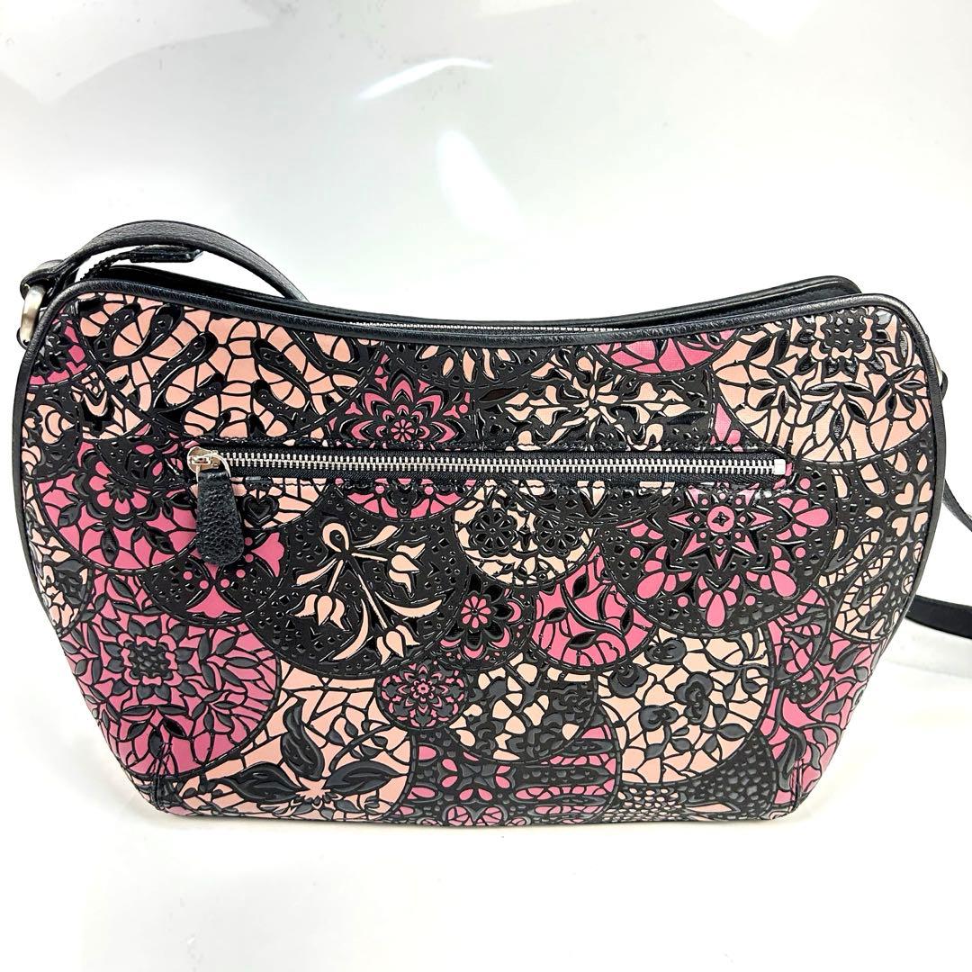 【未使用級✨】印傳屋　リュオラ　ショルダーバッグ　B5 印伝屋　クロスボディ