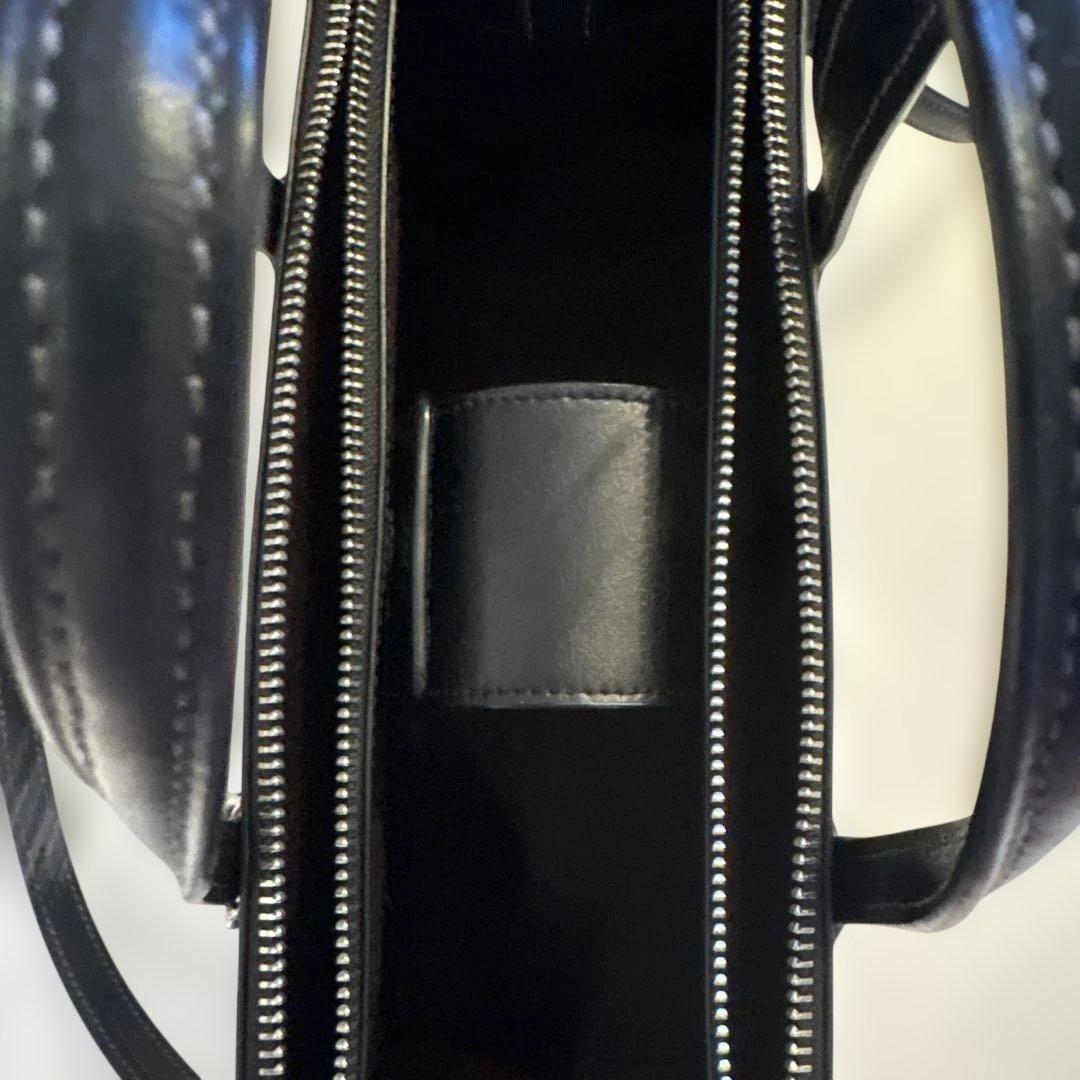 COACH ブラックレザー ショルダーバッグ