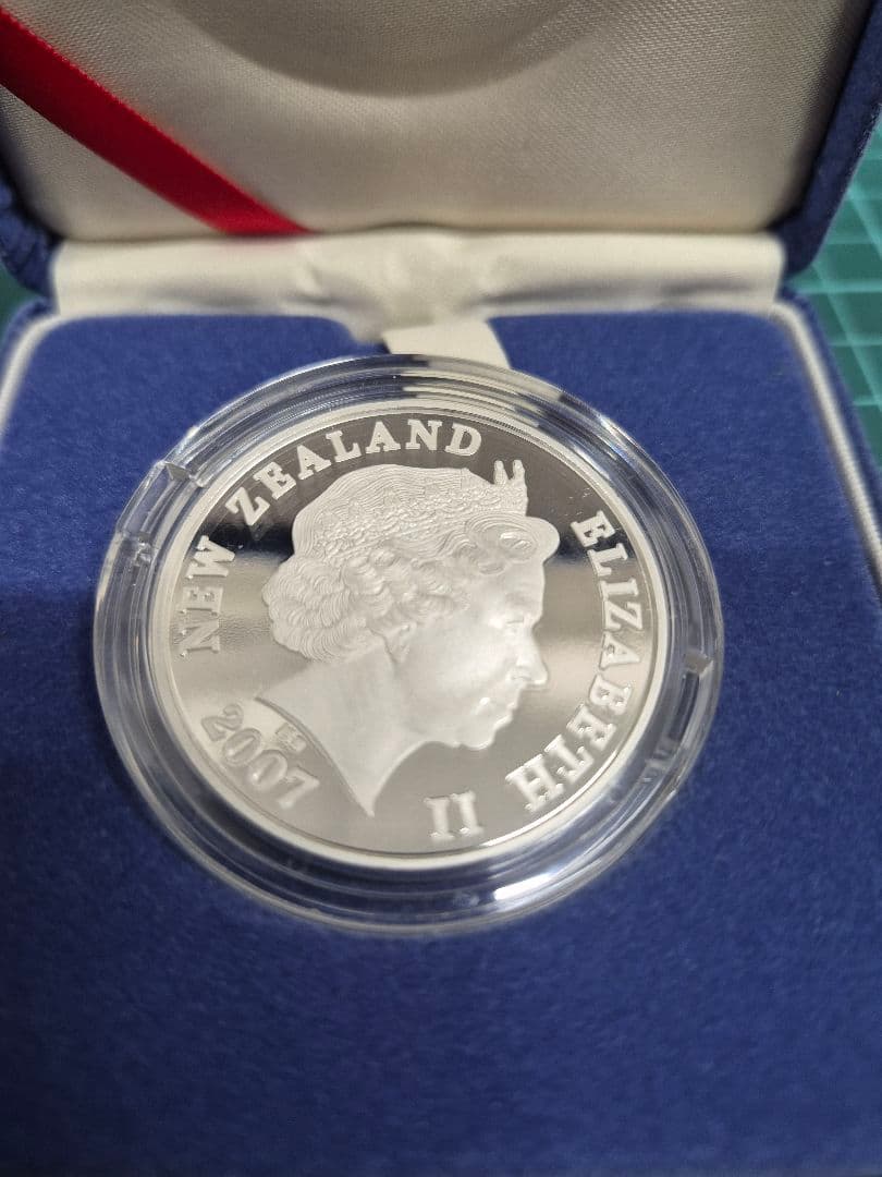 2007年 ニュージーランド 1ドル プルーフ銀貨 1オンス アオラキ