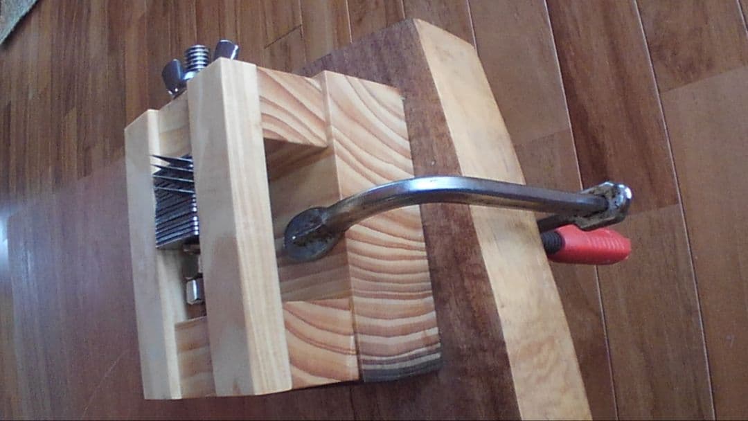 ラウハラ専用アイテムキュブくんミニカッター