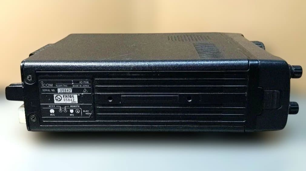 カ*ン様 【ビネガー修理済】アイコム　IC-706 HF/VHFトランシーバー