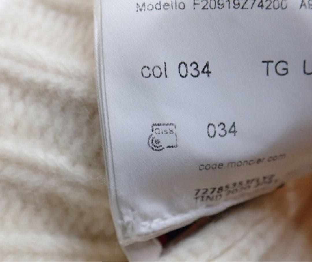 *ゆい*✨️MONCLER✨️モンクレール　 ホワイニット