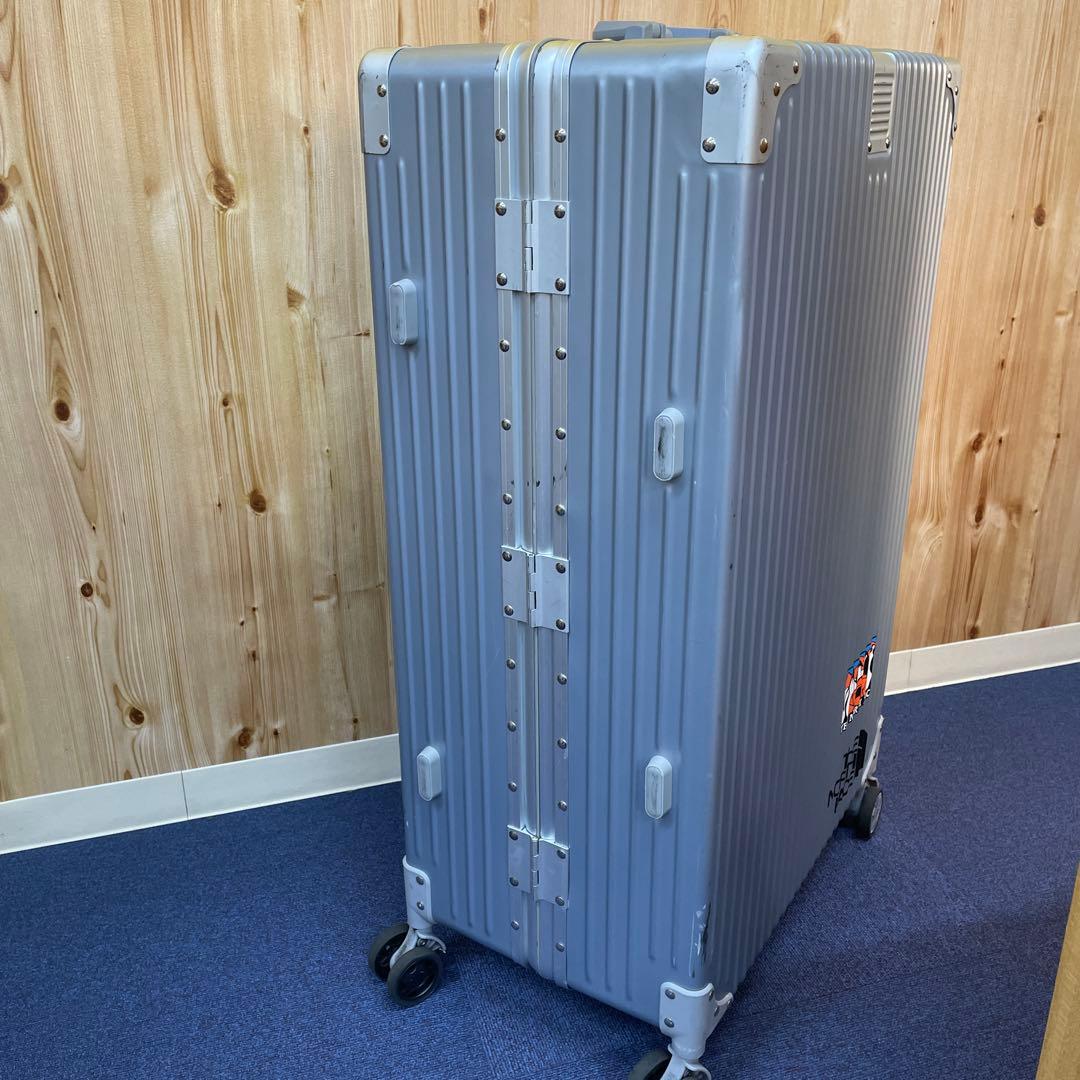 アルミフレーム　スーツケース　キャリーケース