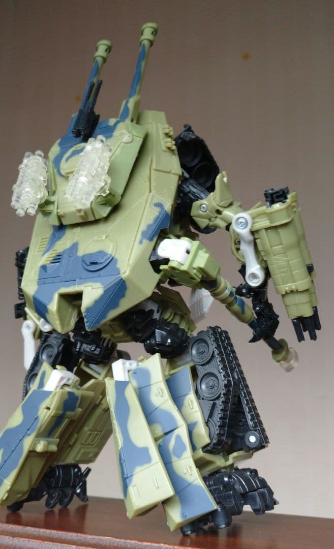 トランスフォーマー ブロウル