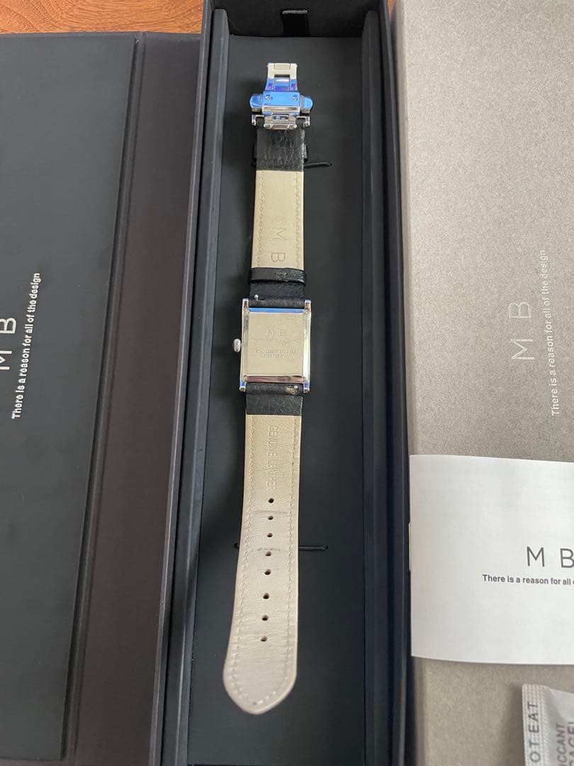 MBハイエンドドレスウォッチ　シルバーケース×ブラックベルト