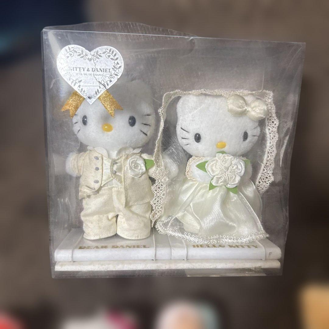 ハローキティ ご当地　ぬいぐるみ　キールホダ　マスコット