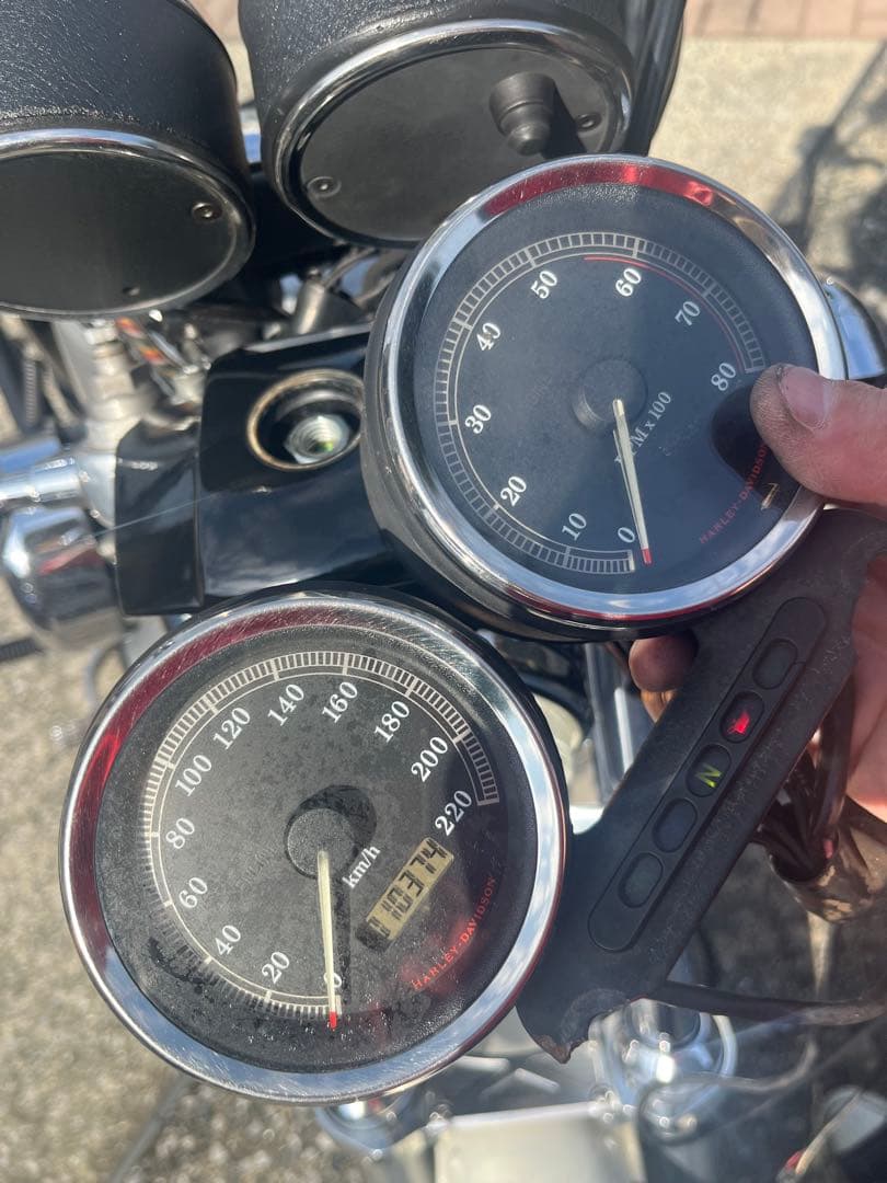 ハーレーダビッドソン純正メーター　スポーツスター