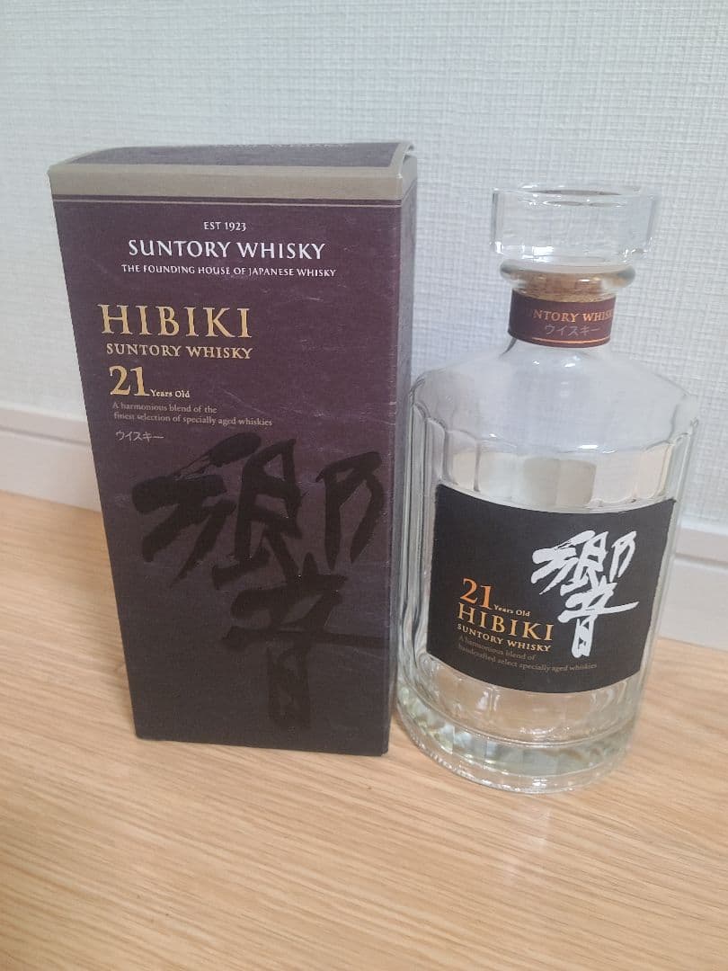 響 21年 ウイスキー 700ml空ビン 箱付き