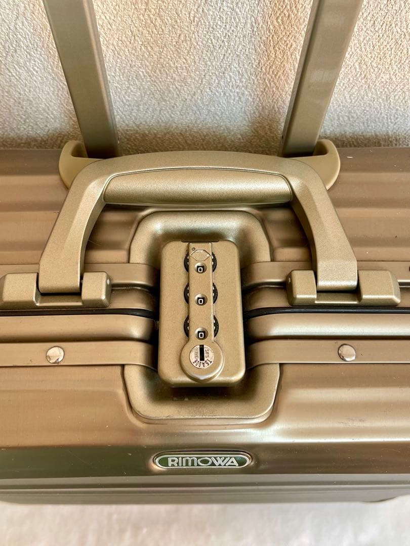 I*O様 リモワ RIMOWA トパーズチタニウム ビジネストロリー 28L 廃