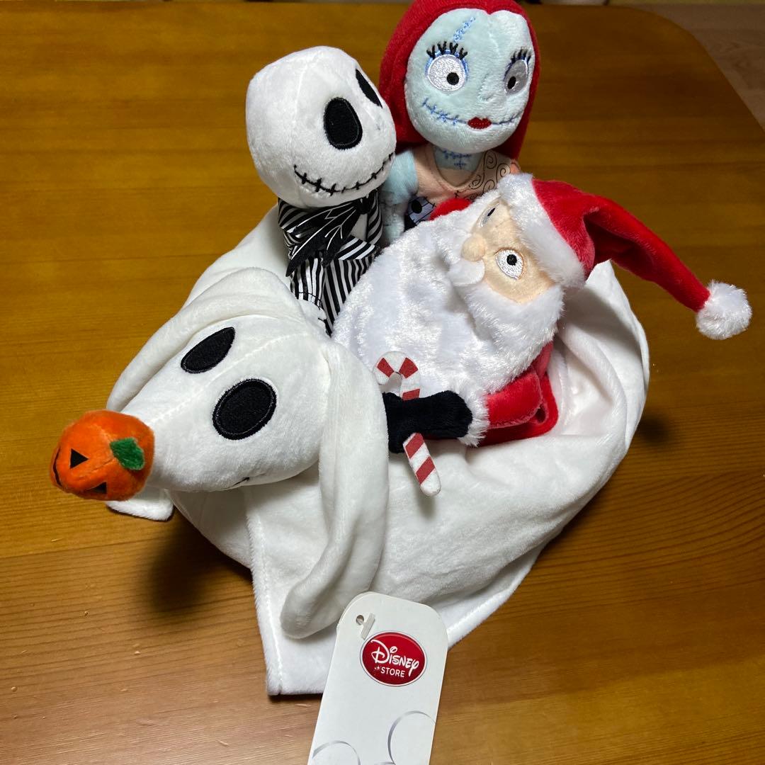 ナイトメアビフォアクリスマス　ゼロ　サリー　サンタ　ディズニーストア