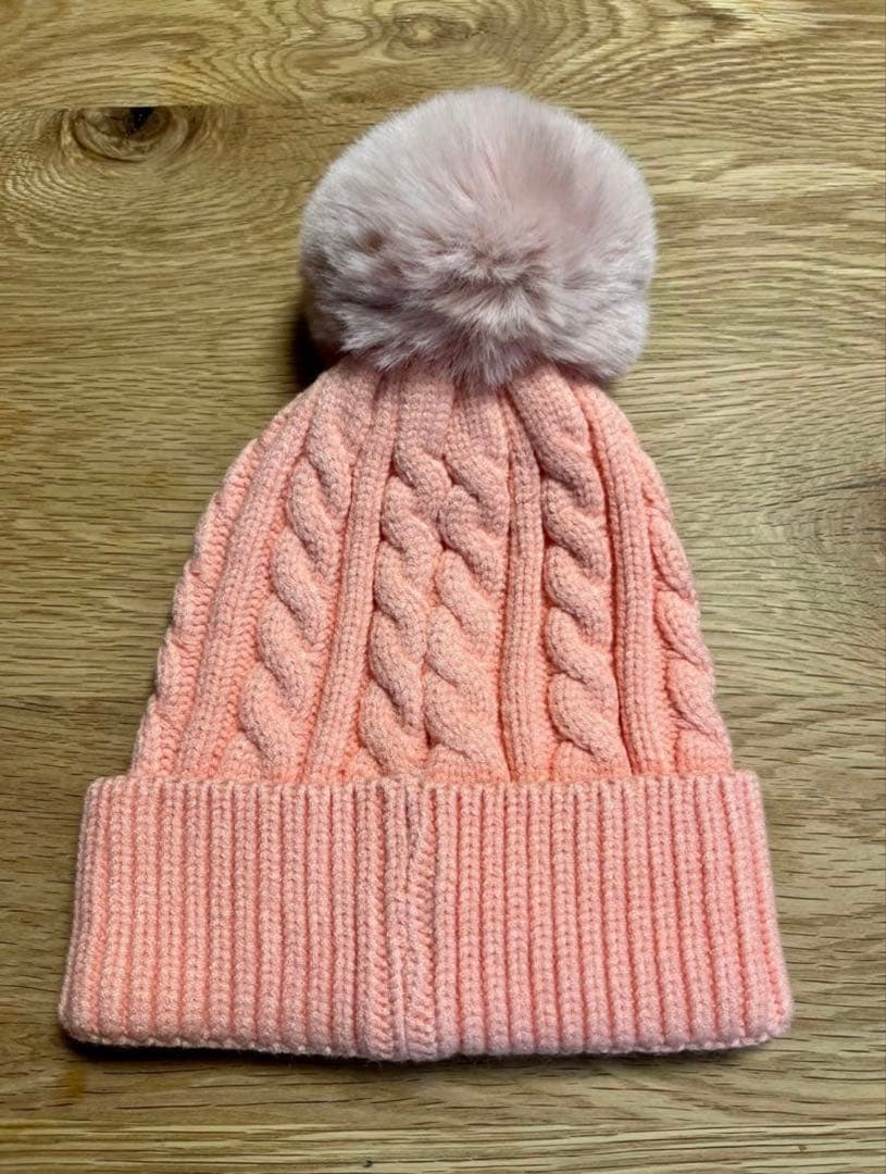 [トコちゃん] UGG ケーブル編みニット帽 ピンク