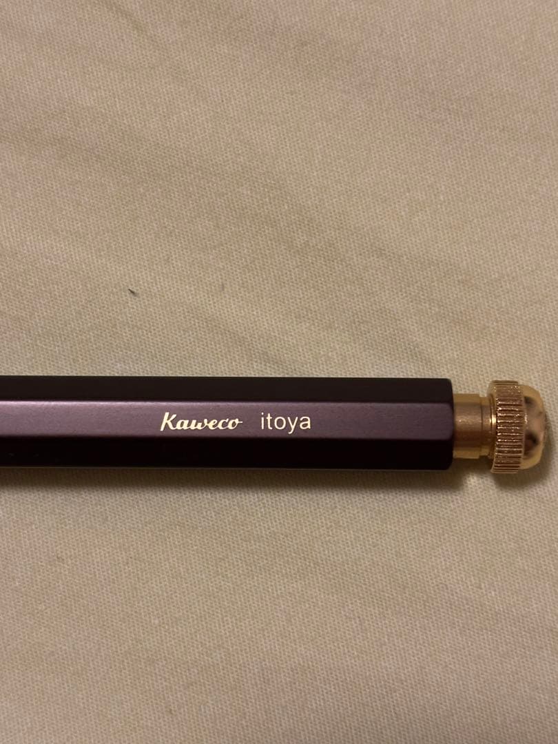 カヴェコスペシャル0.5 オリーブブラウン伊東屋限定色