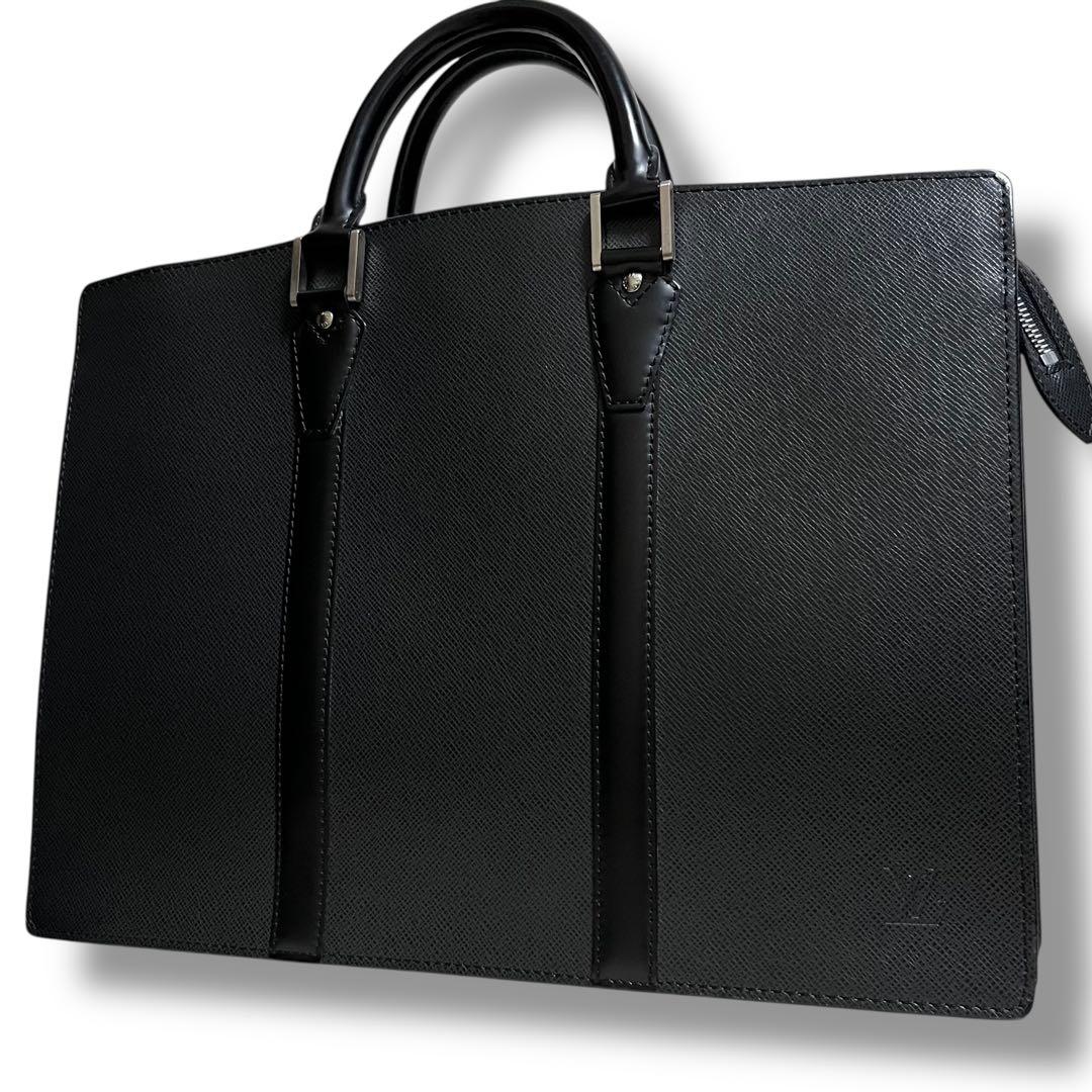 極美品 ルイヴィトン M30052 タイガ ポルトドキュマン ロザン ビジネス