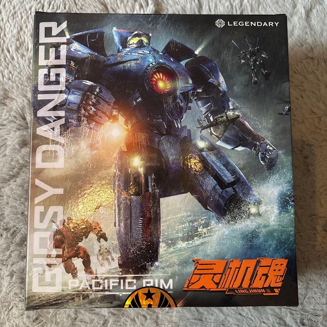 GIPSY DANGER PACIFIC RIM フィギュア