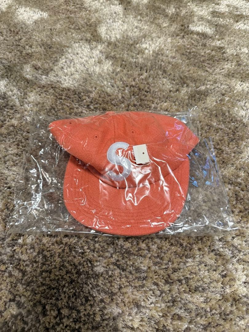 Supreme Sロゴ　キャップ