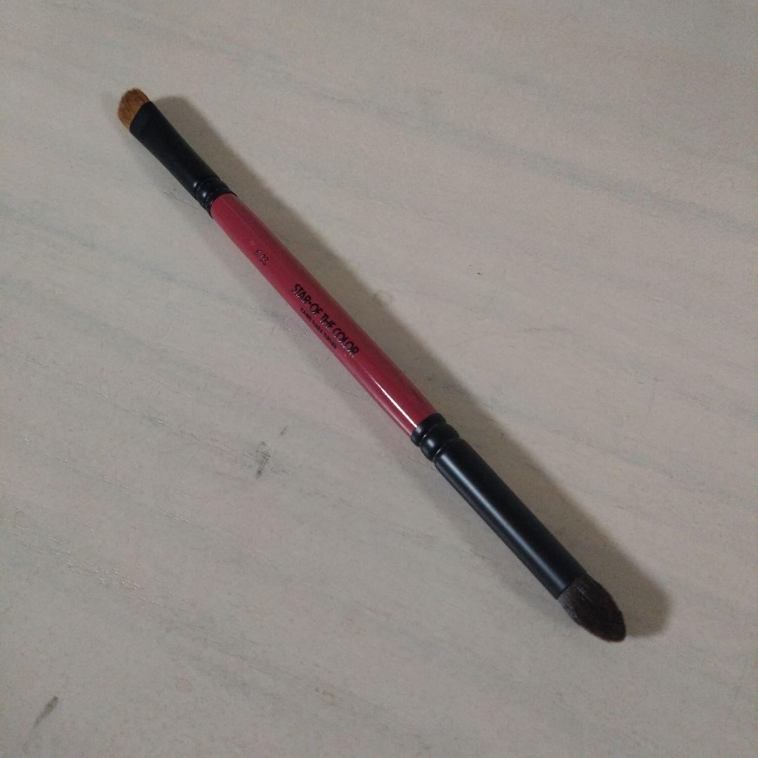 スターオブザカラーのメイクブラシ7本セット　ブラシ ケース付き