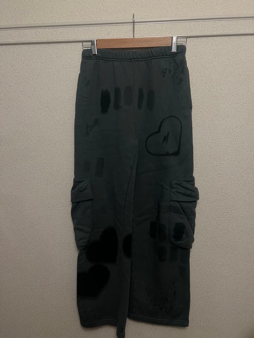 【最終値下げ】新品‼️ collina strada ハート カーゴパンツ カーキ