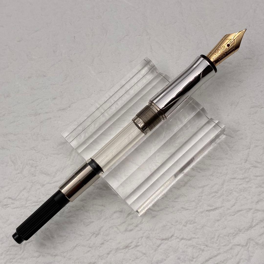 ファーバーカステル 万年筆 146551 ギロシェ インディゴ 18K 細字 F