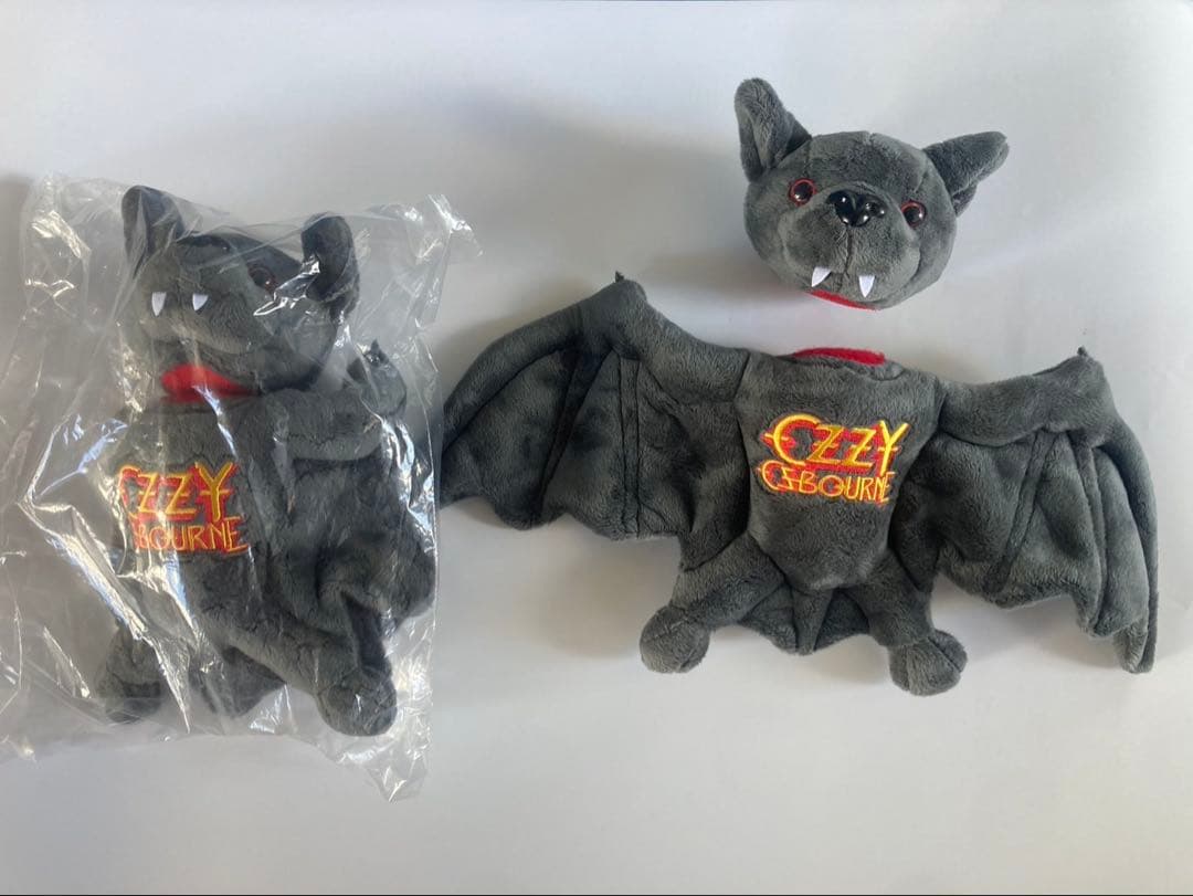 OZZY OSBOURNE コウモリぬいぐるみ