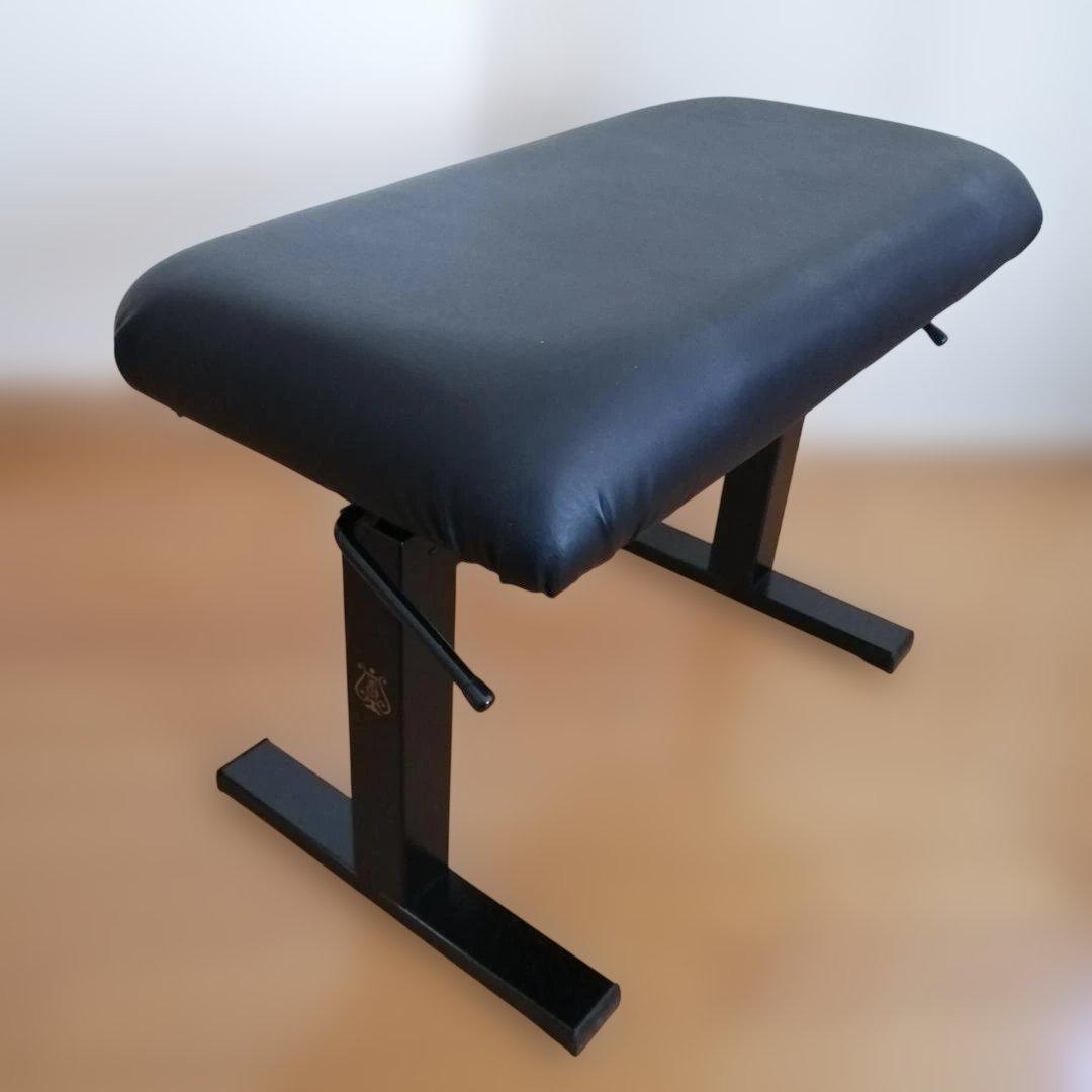 スタインウェイ＆サンズ社　昇降　ピアノ椅子