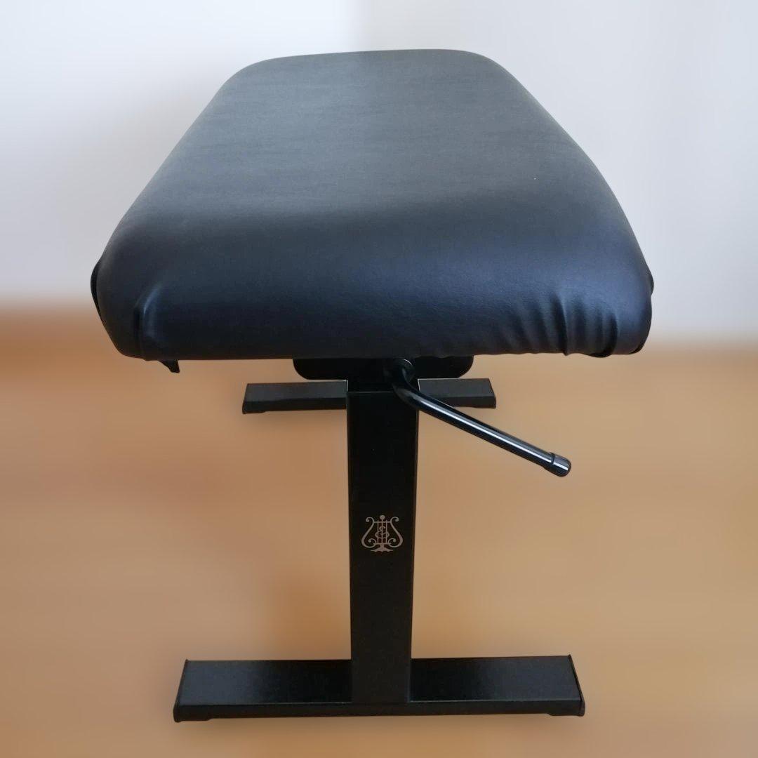 スタインウェイ＆サンズ社　昇降　ピアノ椅子