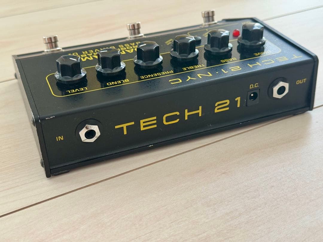 ベース TECH21 SansAmp Programmable Bass D