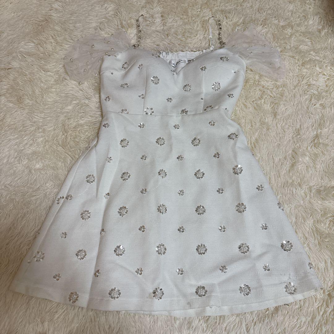 jewels ビジューAラインドレス