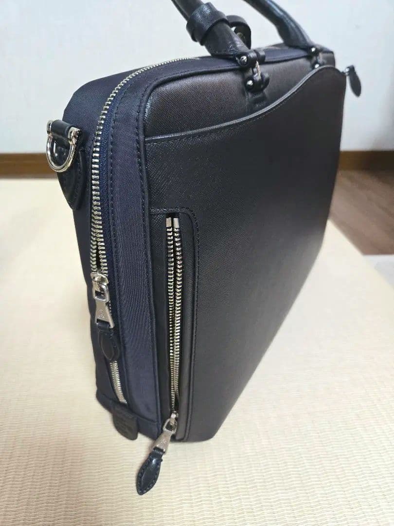 【新品同様】ロワード　p.i.d brina 2wayブリーフケース ネイビー