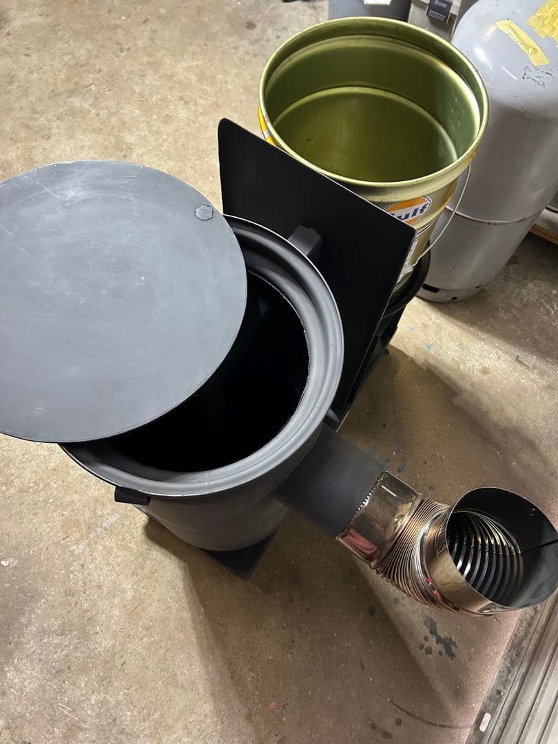 鍛冶工のプロが製作 廃油 ストーブ 送料無料 スライド蓋　キャスターロック付