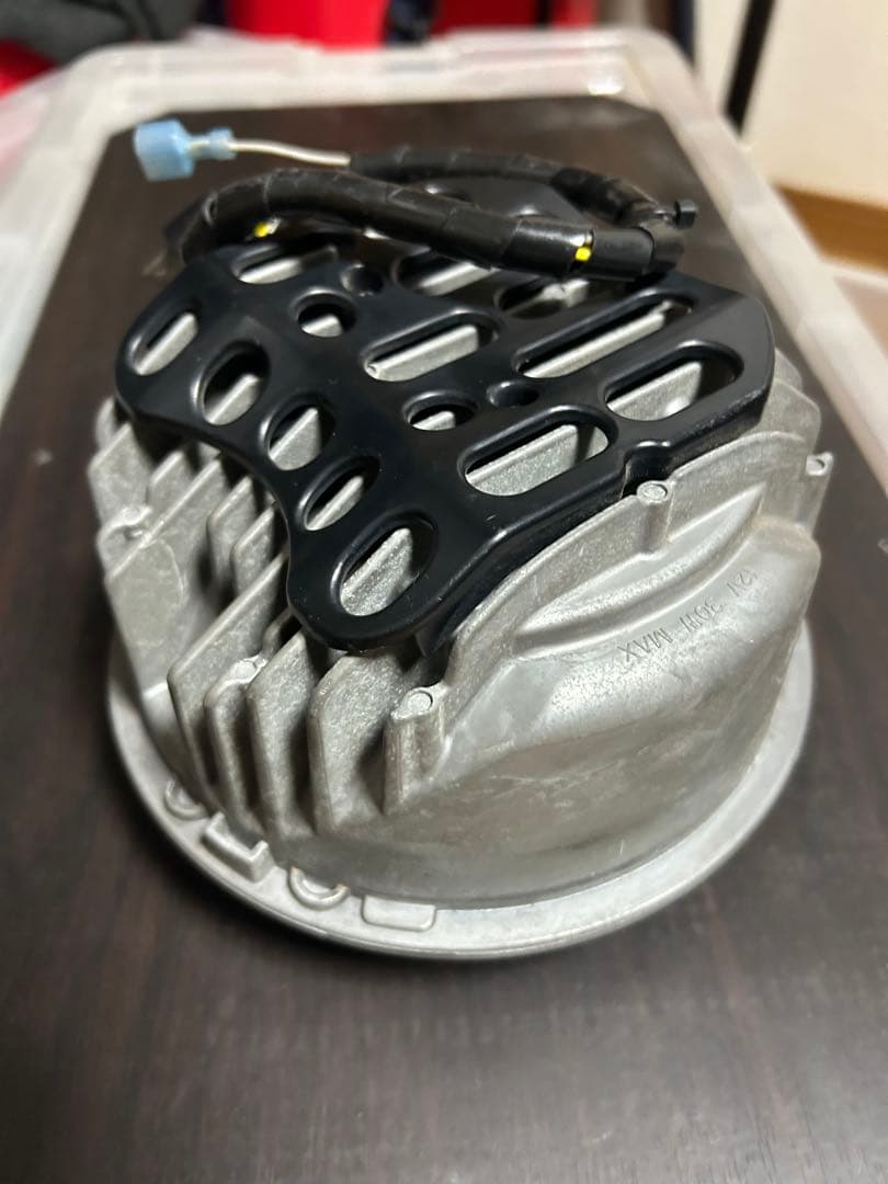 ハーレーダビットソン純正/LEDヘッドライト/7インチ/12万円で購入