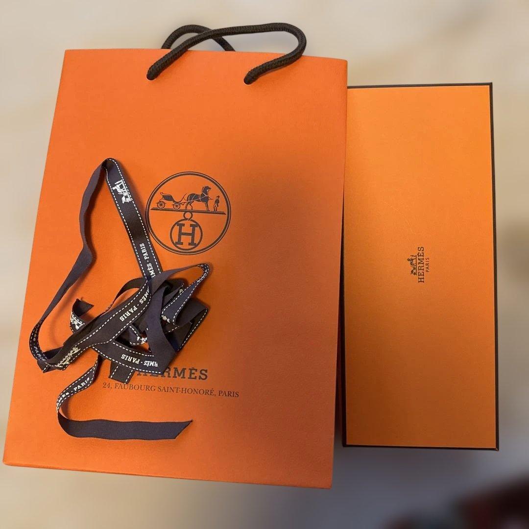 タグ付きHERMES タオルハンカチ　箱・紙袋付き