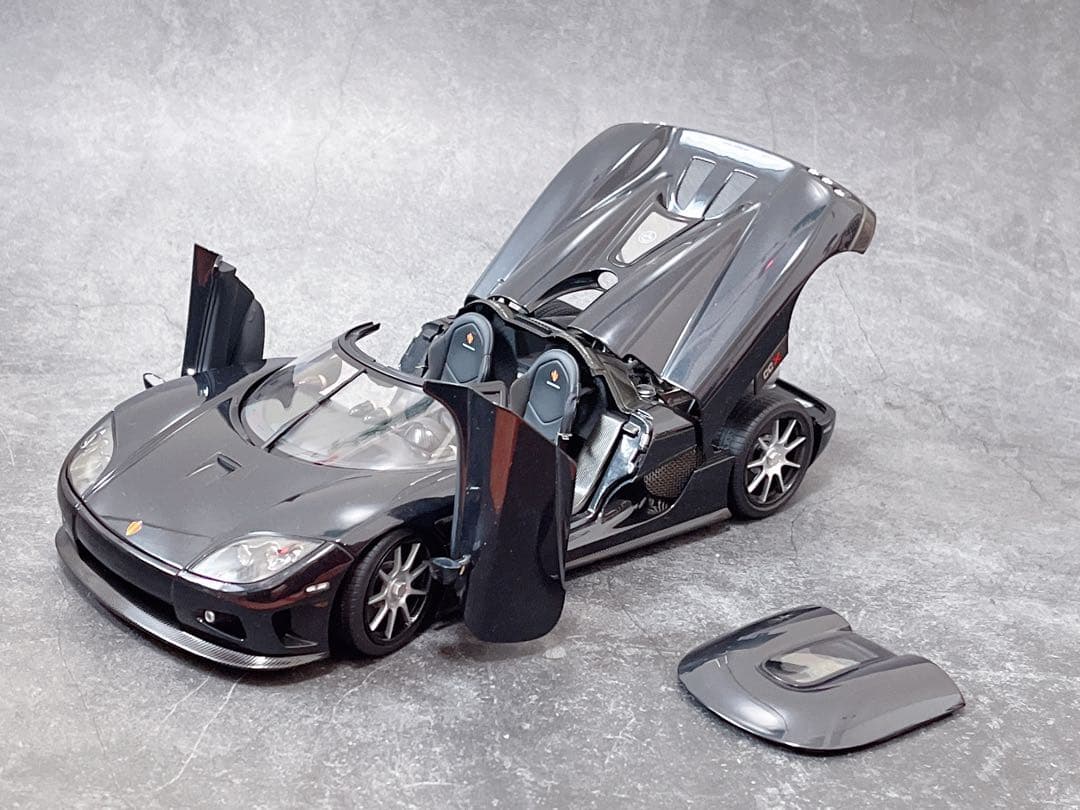 オートアート 1/18 ケーニグセグ Koenigsegg CCX