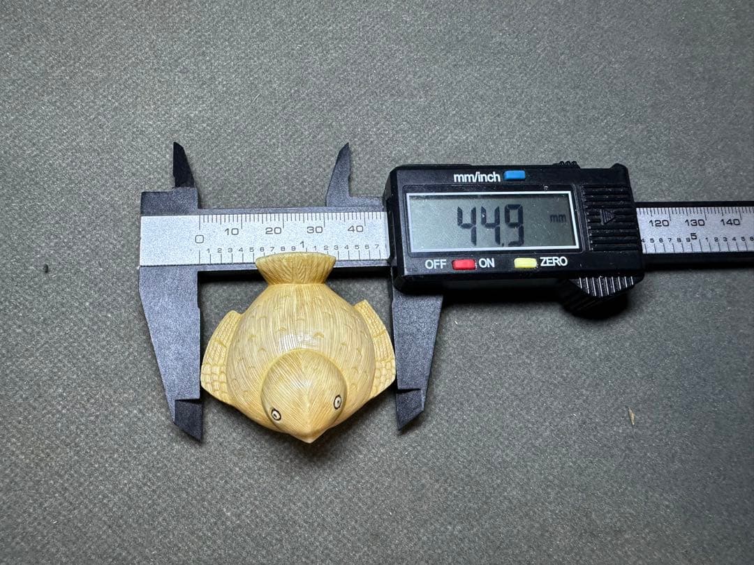 根付　福良雀　古美術品　 置物　細密細工　骨董　アンティーク　彫刻 工芸品