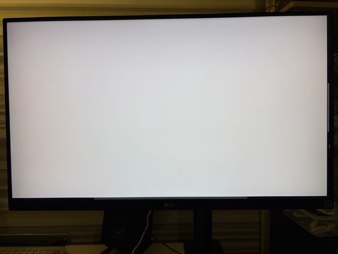 LG 27UN880 B 4K 60hz モニター