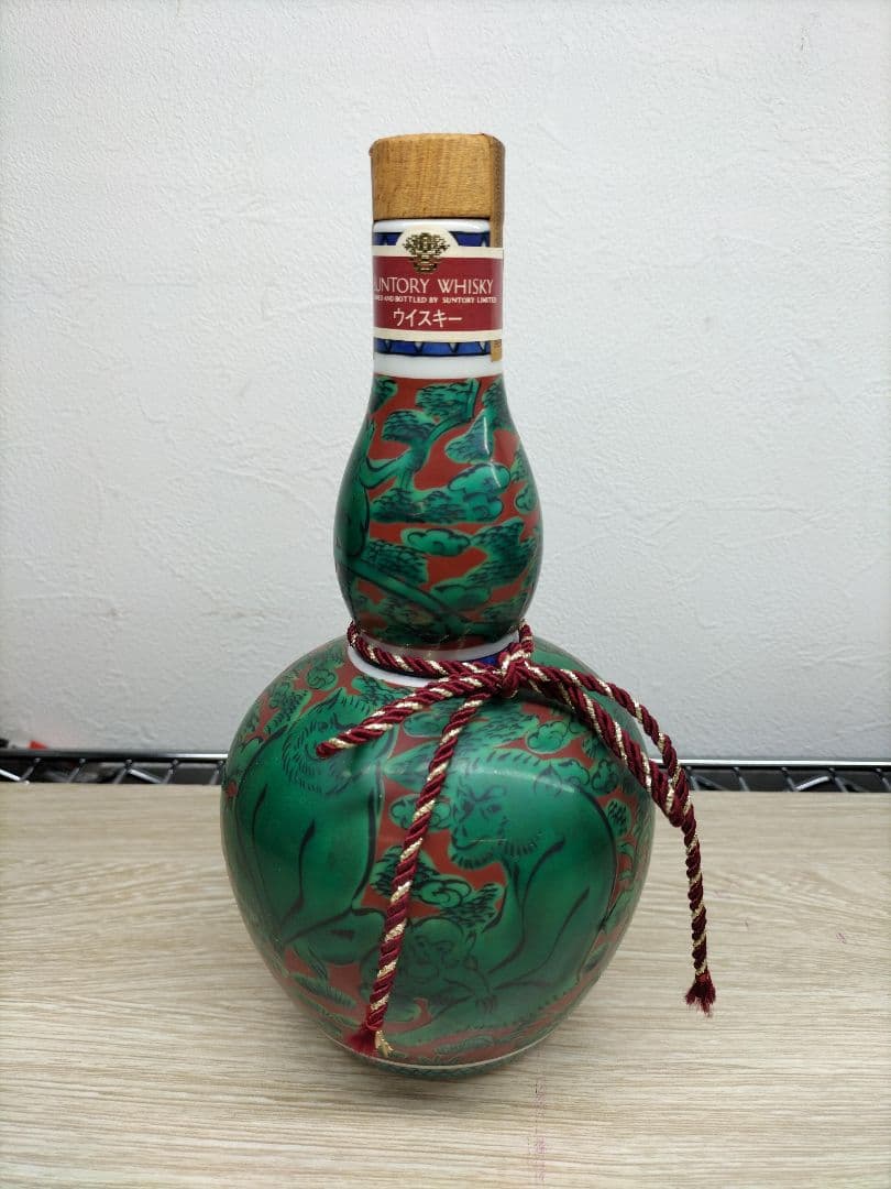 古酒　サントリー特製ウイスキー九谷焼
