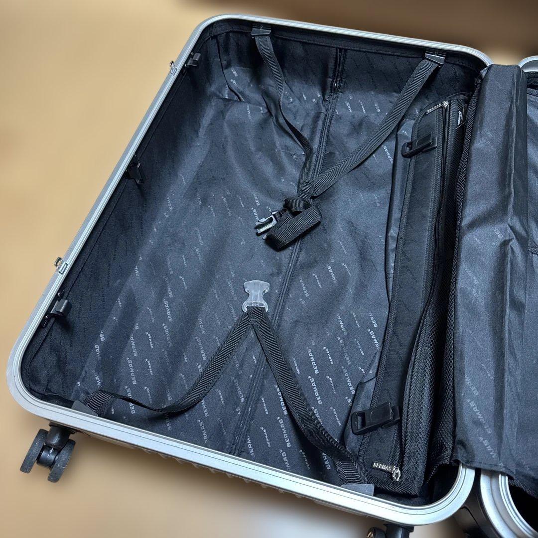 BERMAS スーツケース特大116L TSAロック付き