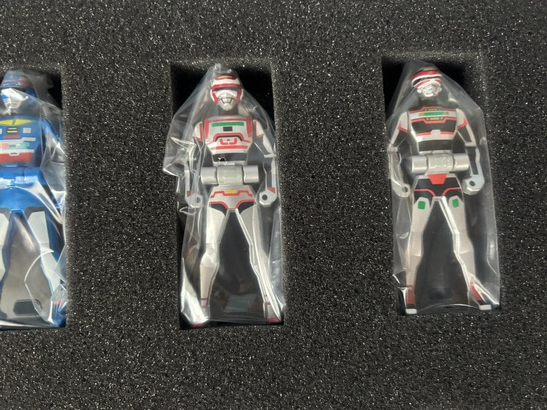 ヴ*ン様 レンジャーキーEX　メタルヒーローエディション