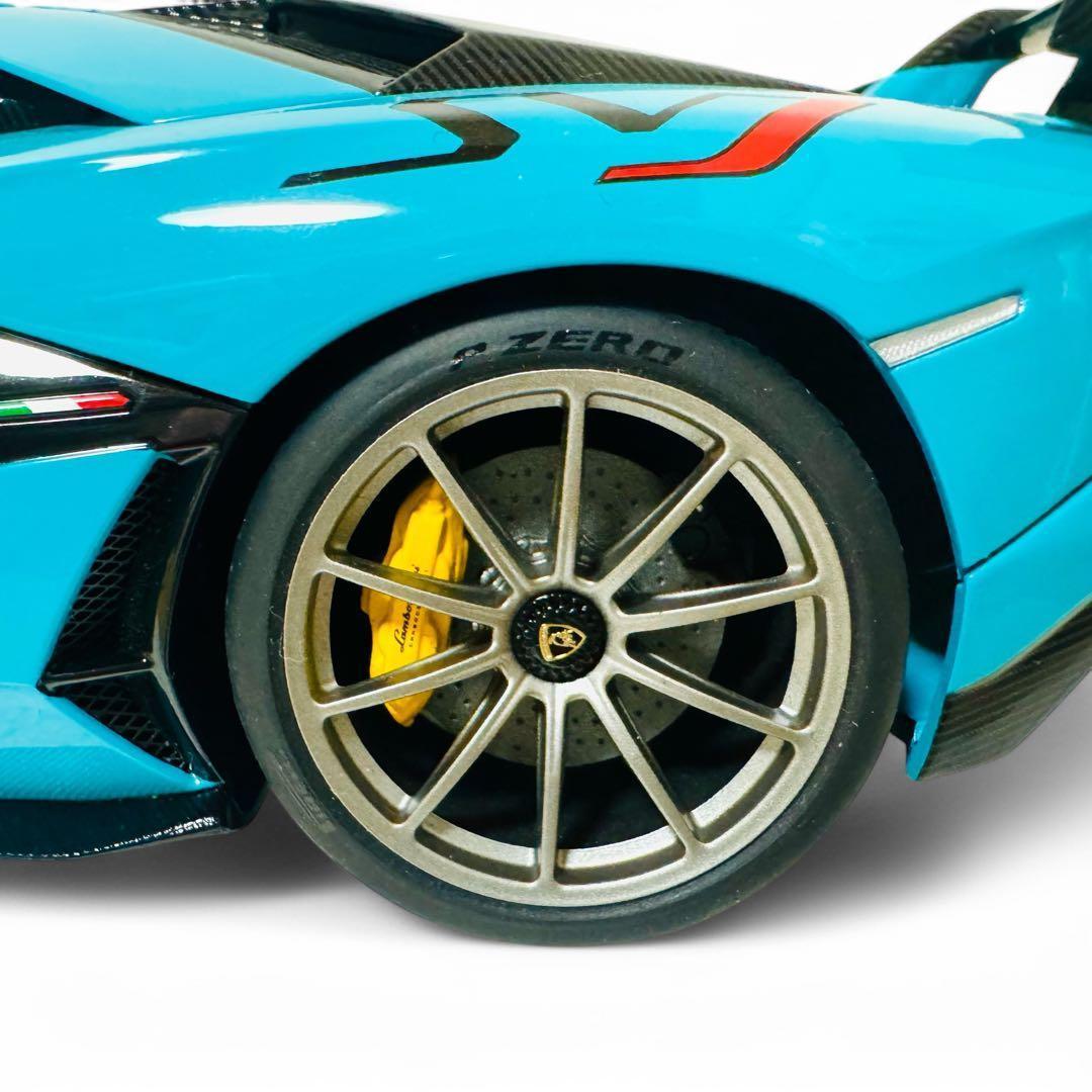 オートアート 1/18 ランボルギーニアヴェンタドール SVJ ターコイズブルー