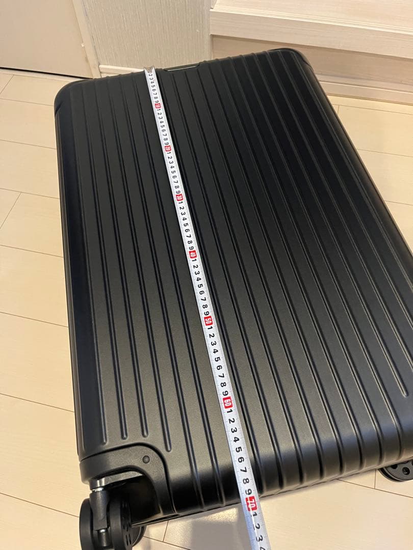 リモワ　キャリーケース　新品未使用　スーツケース