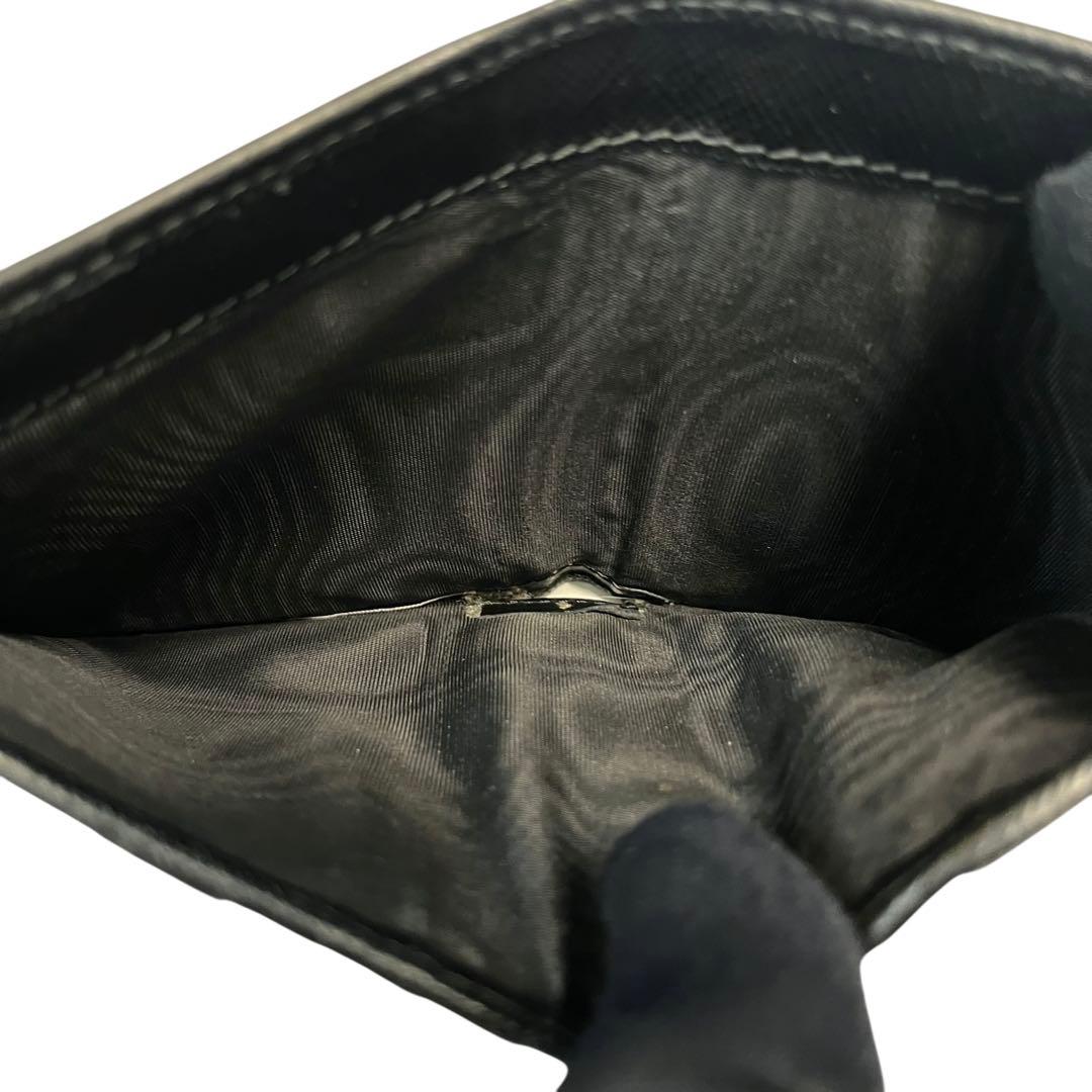 希少✨プラダ 二つ折り財布 ダブルファスナー サフィアーノ ロゴ金具 ブラック