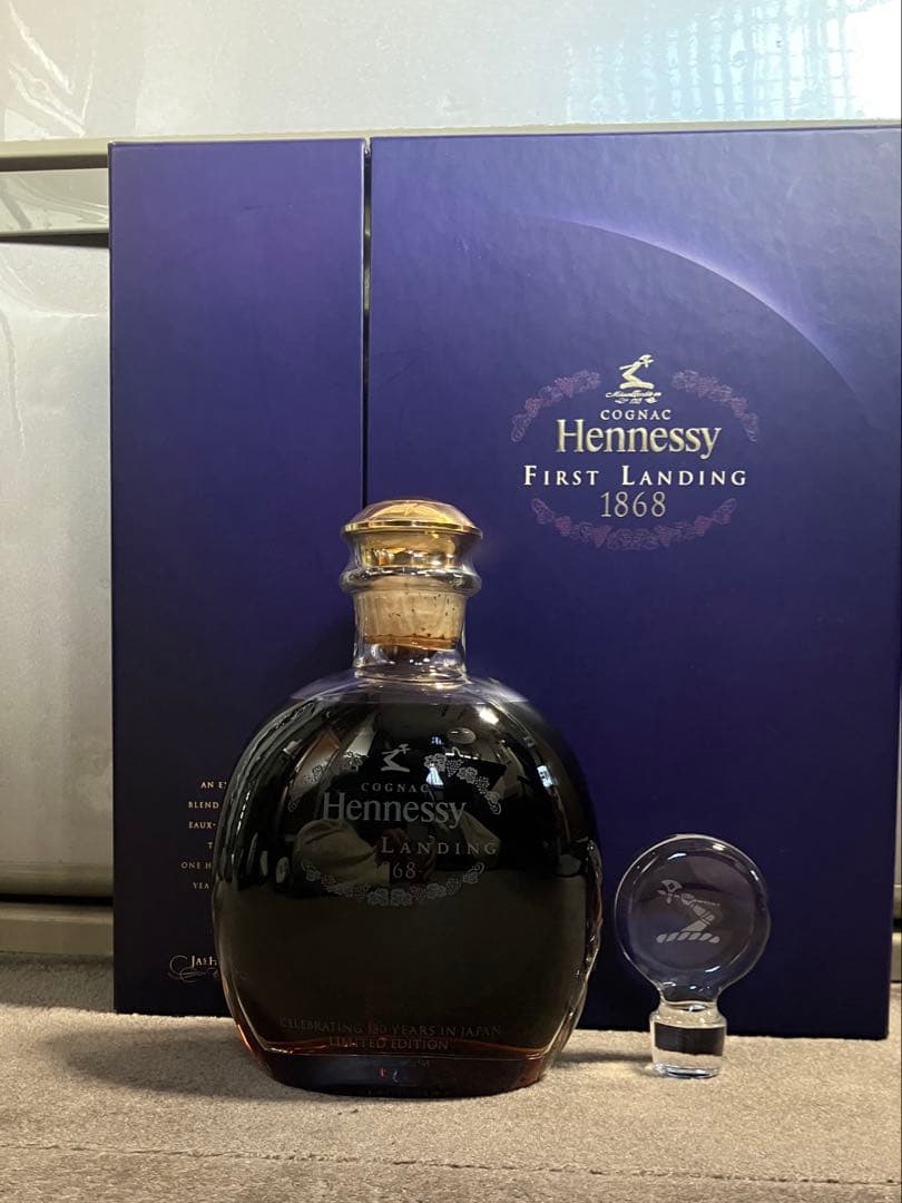 Hennessy Cognac First Landing 1868 ボックス入