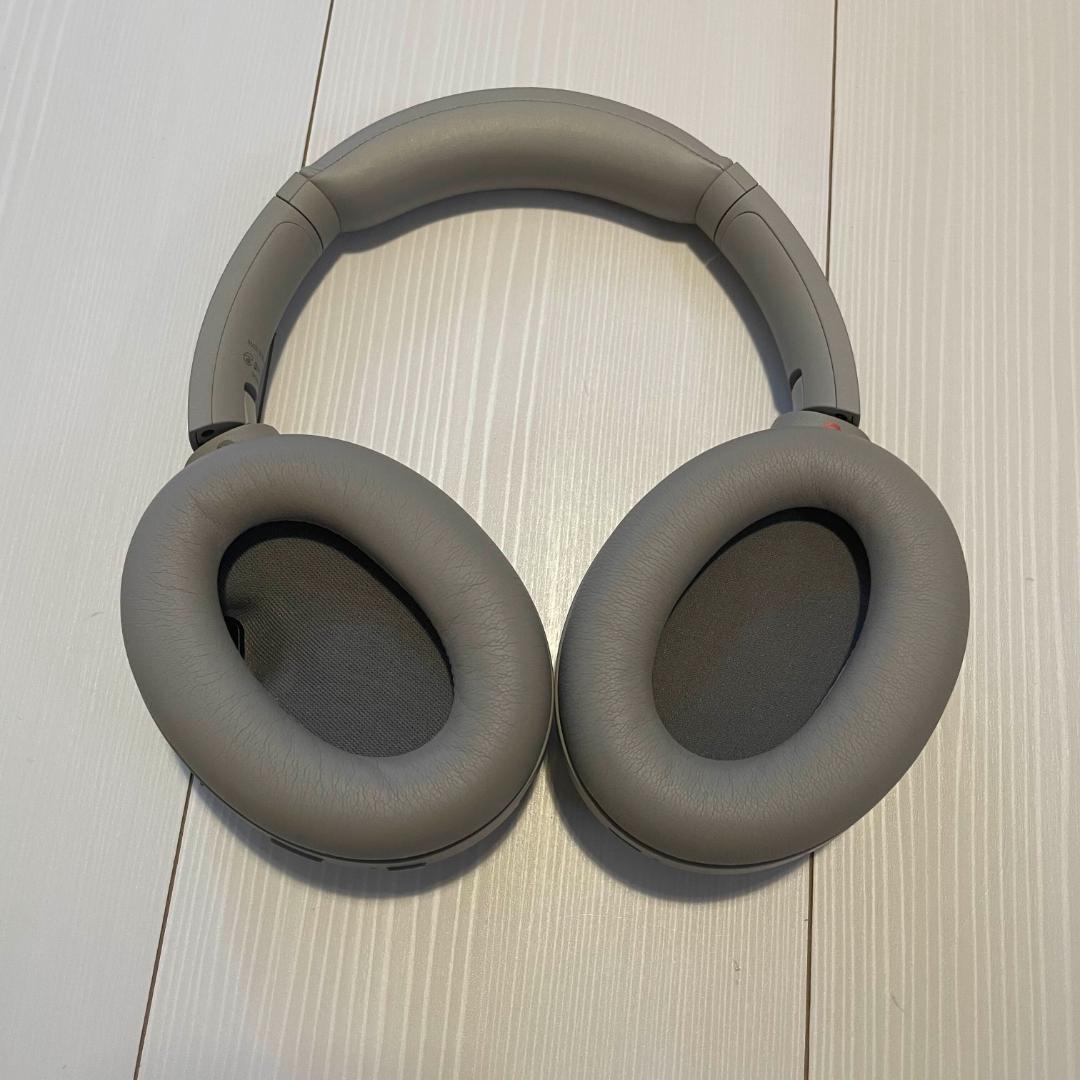 SONY ワイヤレスヘッドホン WH-1000 XM4 プラチナシルバー