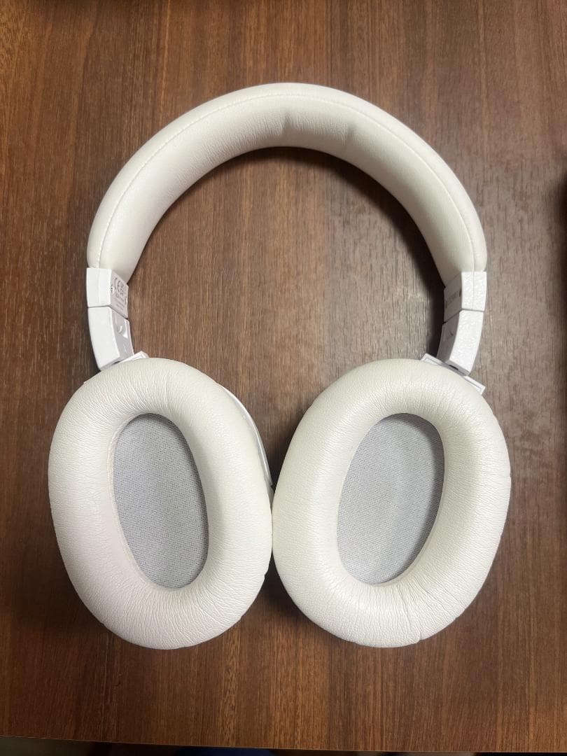 Final UX3000 White ヘッドフォン　白