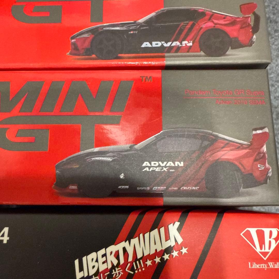 ADVANデザイン ミニカーセット